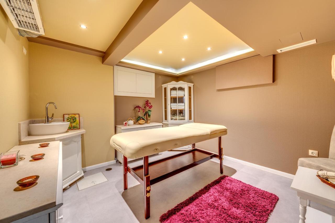 R & R Apartemen Sofia