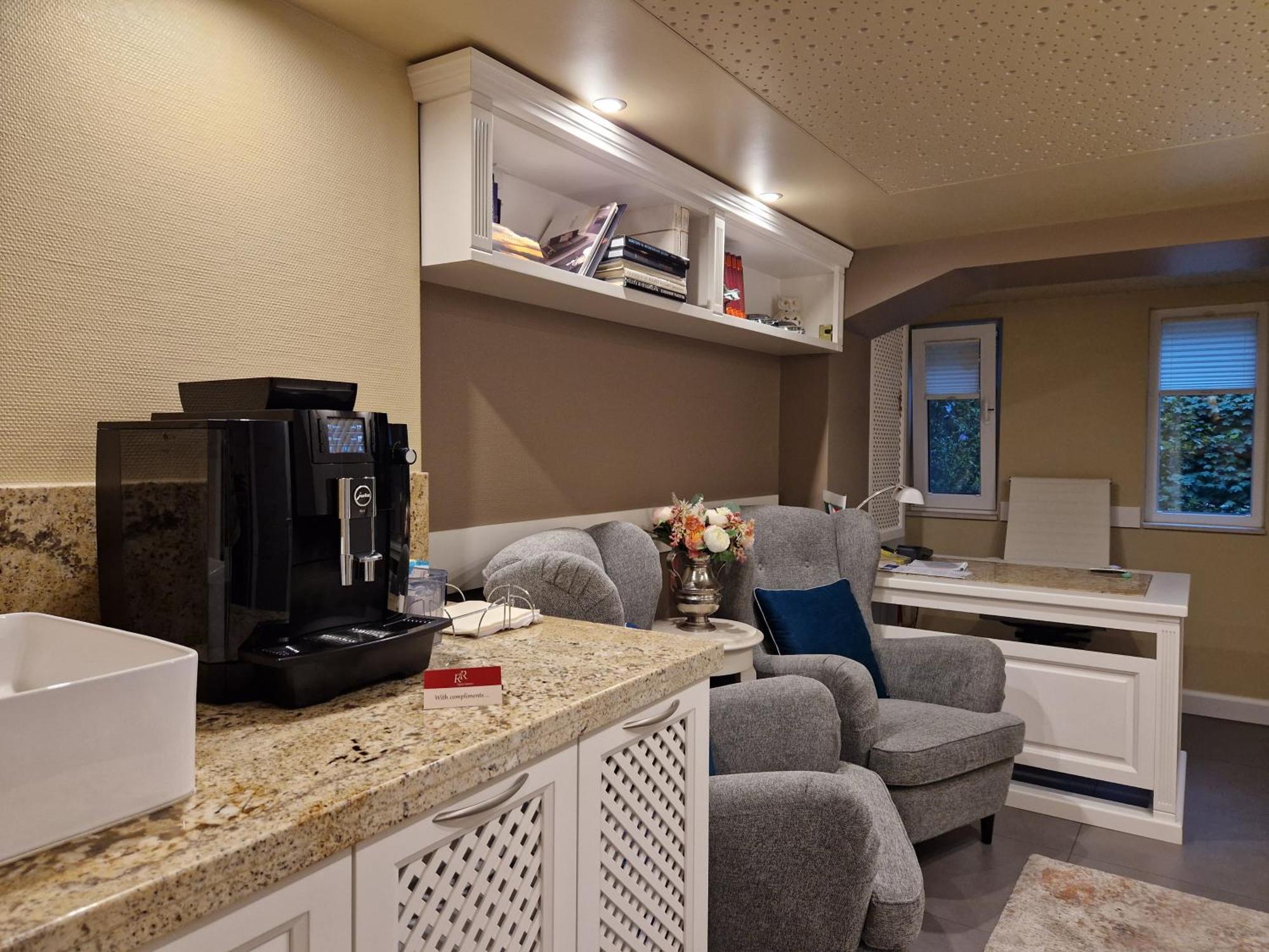 Apartment R & R *